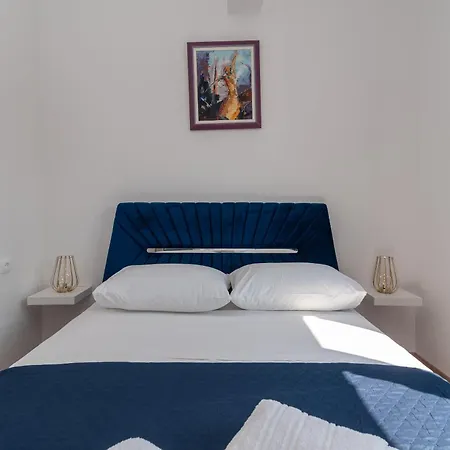 Apartment East
